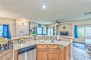 Photo #4: 2620194 Listing 