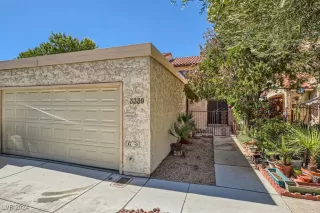 Photo #1: 2620200 Listing