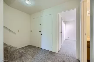 Photo #2: 2620200 Listing