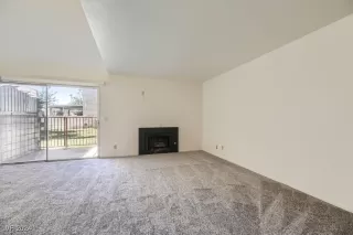 Photo #3: 2620200 Listing