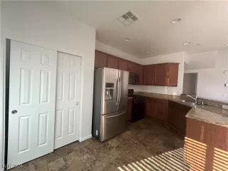 Photo #2: 2620211 Listing 