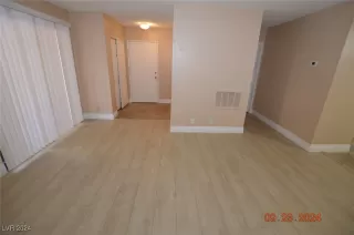 Photo #4: 2620237 Listing 