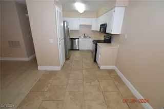 Photo #6: 2620237 Listing 