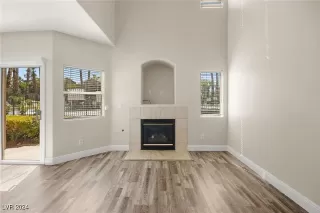 Photo #4: 2620280 Listing 