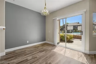 Photo #5: 2620280 Listing 