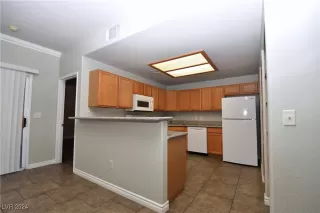 Photo #2: 2620288 Listing 