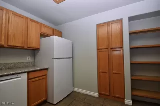 Photo #5: 2620288 Listing 