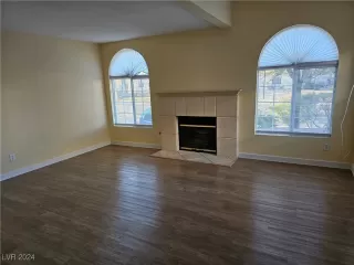 Photo #4: 2620297 Listing 