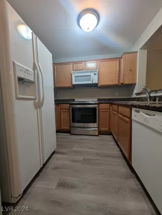 Photo #6: 2620319 Listing 