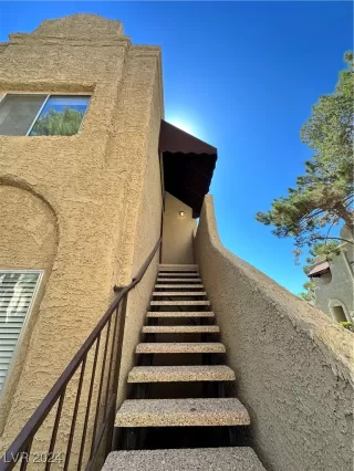 Photo #2: 2620322 Listing 