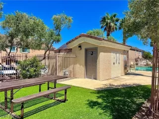 Photo #2: 2620326 Listing 