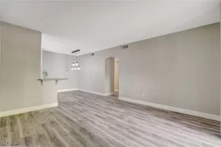 Photo #1: 2620328 Listing