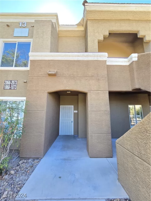 MLS: 2620338 Condo For Sale