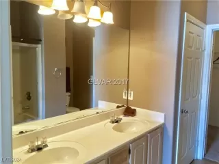 Photo #5: 2620342 Listing 