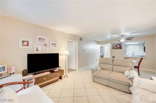 Photo #2: 2620347 Listing