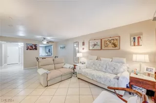 Photo #3: 2620347 Listing