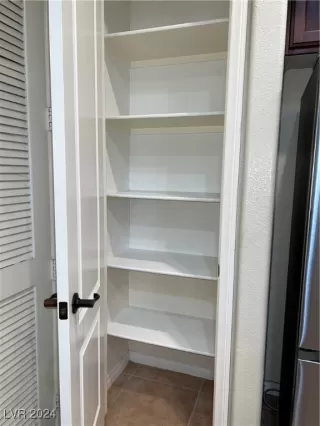 Photo #5: 2620372 Listing