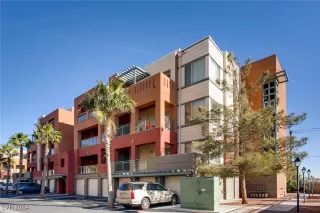 Photo #1: 2620453 Listing 