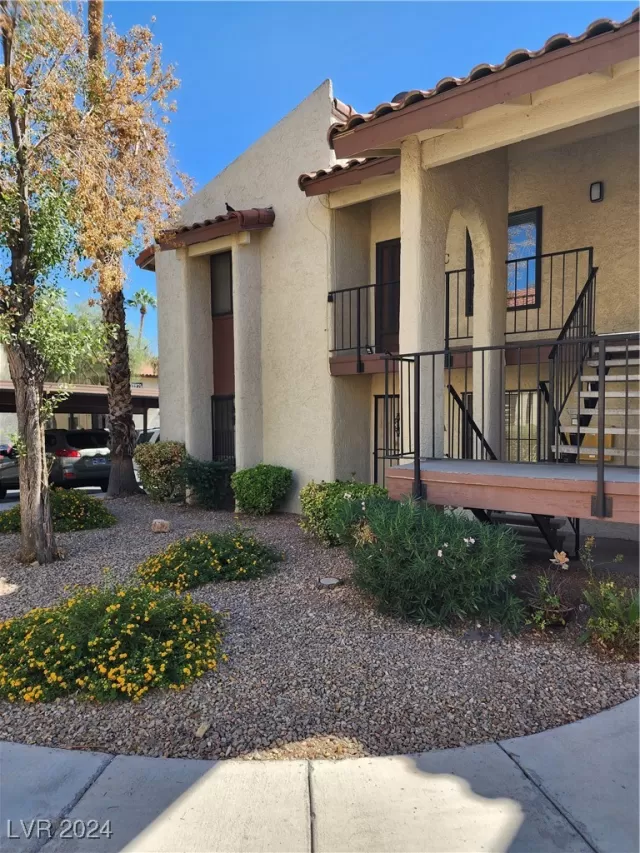 MLS: 2620465 Condo For Sale