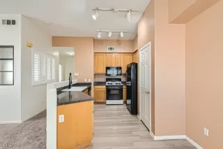 Photo #4: 2620523 Listing