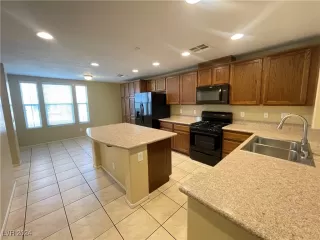 Photo #2: 2620529 Listing 