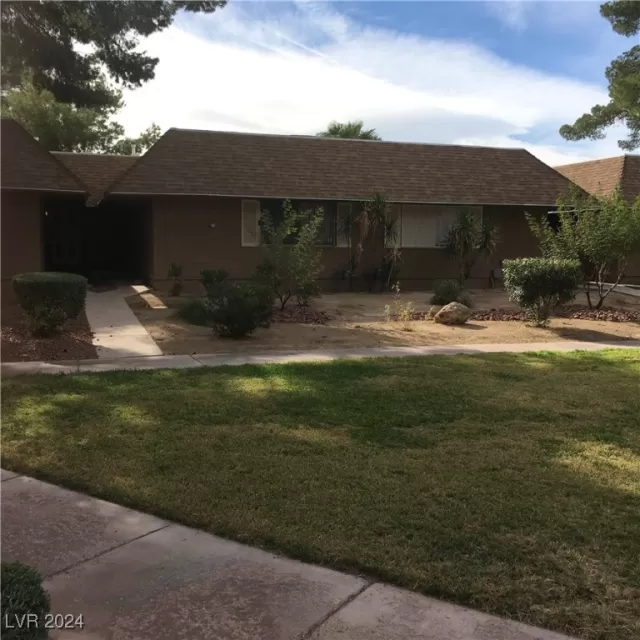 MLS: 2620551 Condo For Sale