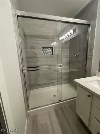 Photo #5: 2620555 Listing