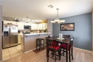 Photo #5: 2620564 Listing 