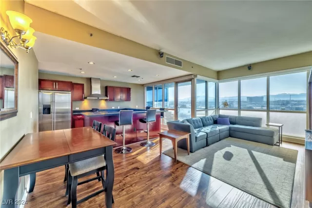 MLS: 2620576 Condo For Sale