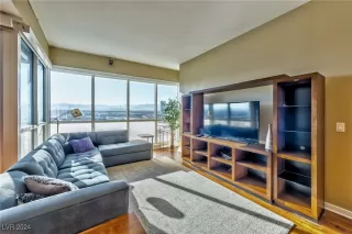 Photo #4: 2620576 Listing 