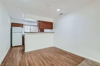 Photo #2: 2620610 Listing 