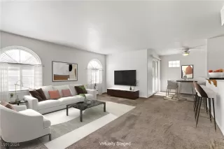 Photo #4: 2620658 Listing