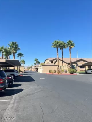 Photo #3: 2620682 Listing