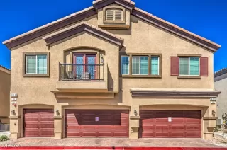 Photo #2: 2620688 Listing