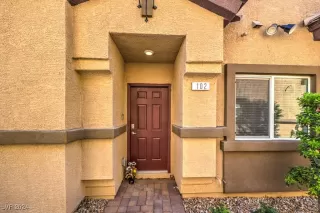 Photo #4: 2620688 Listing