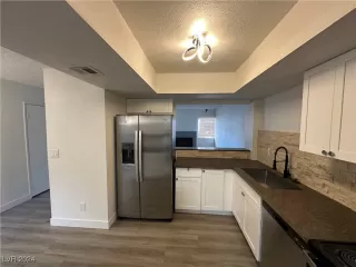 Photo #2: 2620754 Listing 