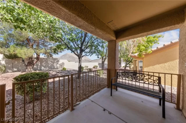 MLS: 2620760 Condo For Sale