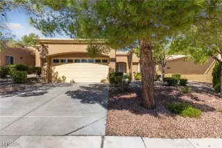 Photo #4: 2620760 Listing