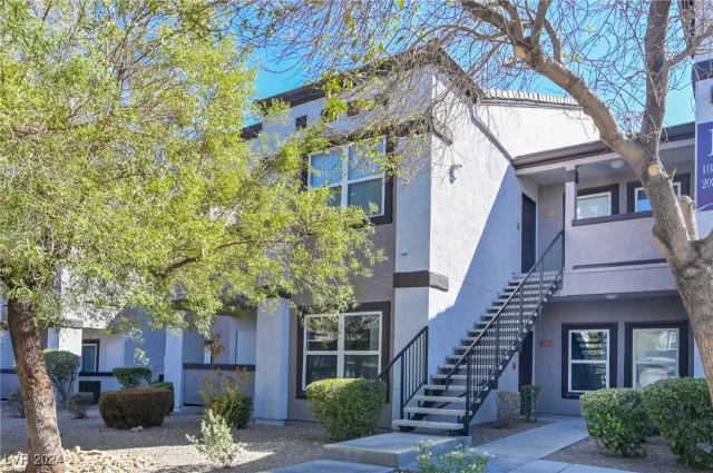 MLS: 2620764 Condo For Sale