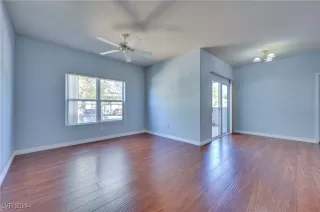 Photo #5: 2620764 Listing 