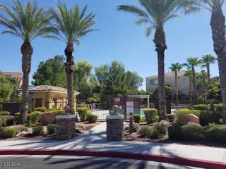 Photo #2: 2620786 Listing 