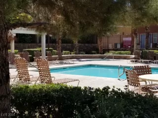 Photo #4: 2620786 Listing 