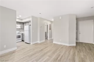 Photo #5: 2620792 Listing 