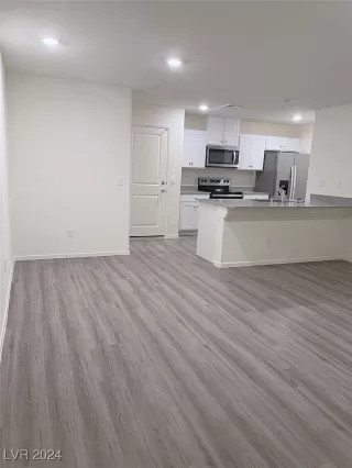 Photo #6: 2620826 Listing 