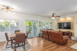 Photo #5: 2620833 Listing