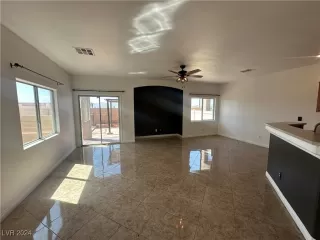 Photo #2: 2620853 Listing 