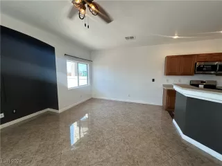 Photo #4: 2620853 Listing 