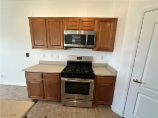 Photo #6: 2620853 Listing 