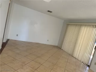 Photo #2: 2620859 Listing 