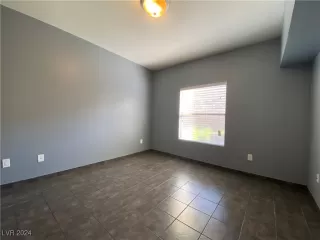 Photo #6: 2620867 Listing 